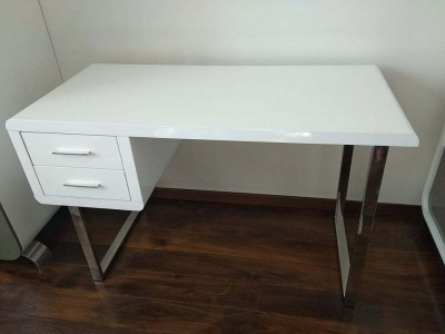 Письменный стол KS1677 Белый. Фото